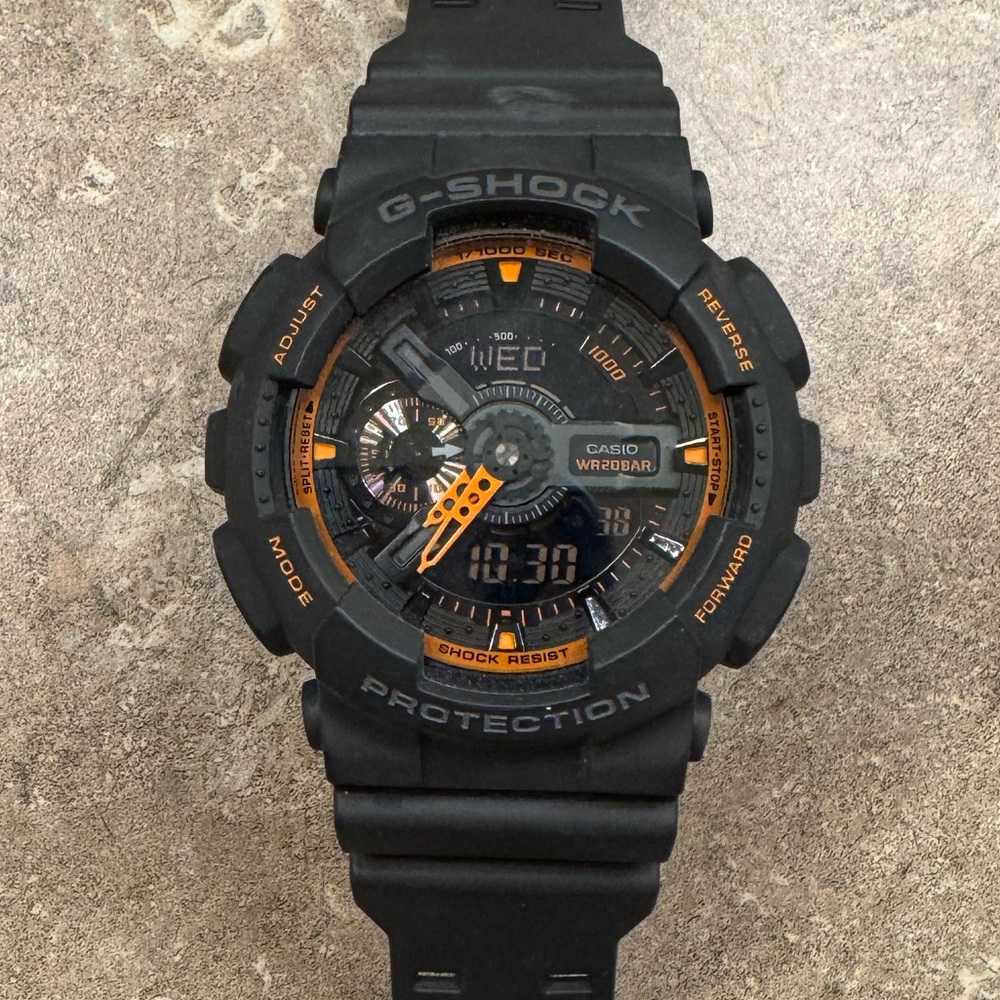Men’s G Shock watch. Excellent condition